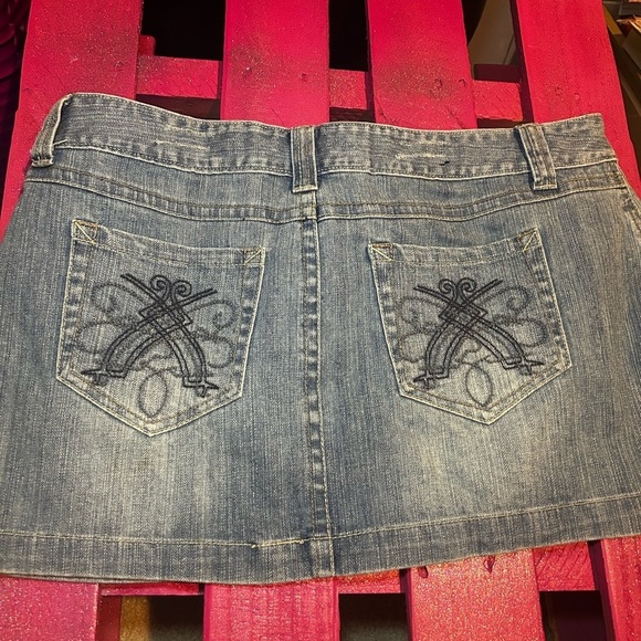 Rue 21 Denim skirt, 11/12, new condition - Picture 1 of 5